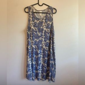 Cute Woman’s H&M floral dress🌱